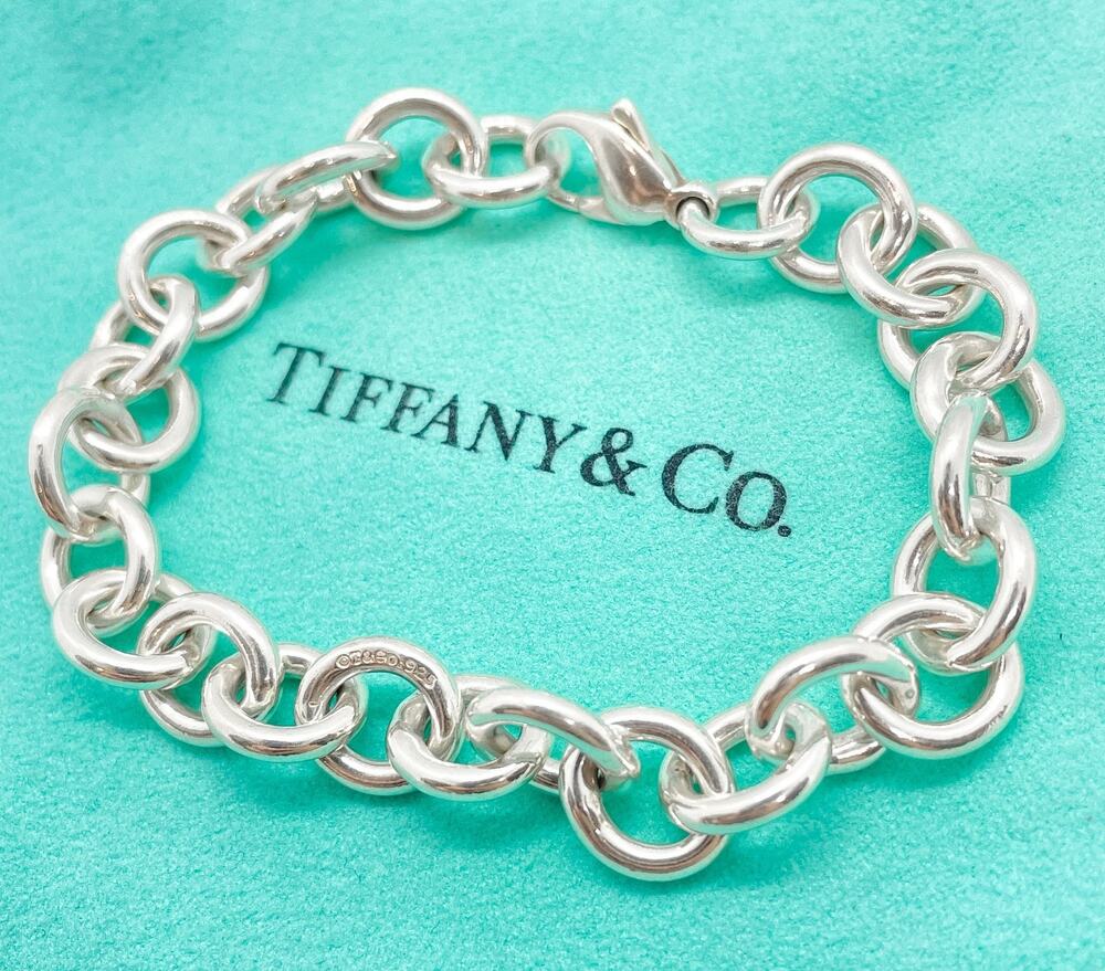 Tiffany & Co. Hallmarked Sterling Silver 10mm Oval Link Bracelet 6.5"
